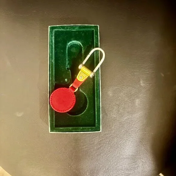 Vintage Gucci leather and gold-plated keychain, from the 1980s. - Picture 3 of 5